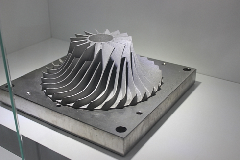 Компактный промышленный 3D-Принтер EP-M100T